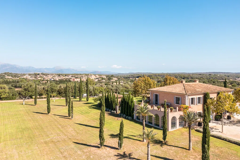 Luksusfinca med vidunderlig udsigt i Pina-1