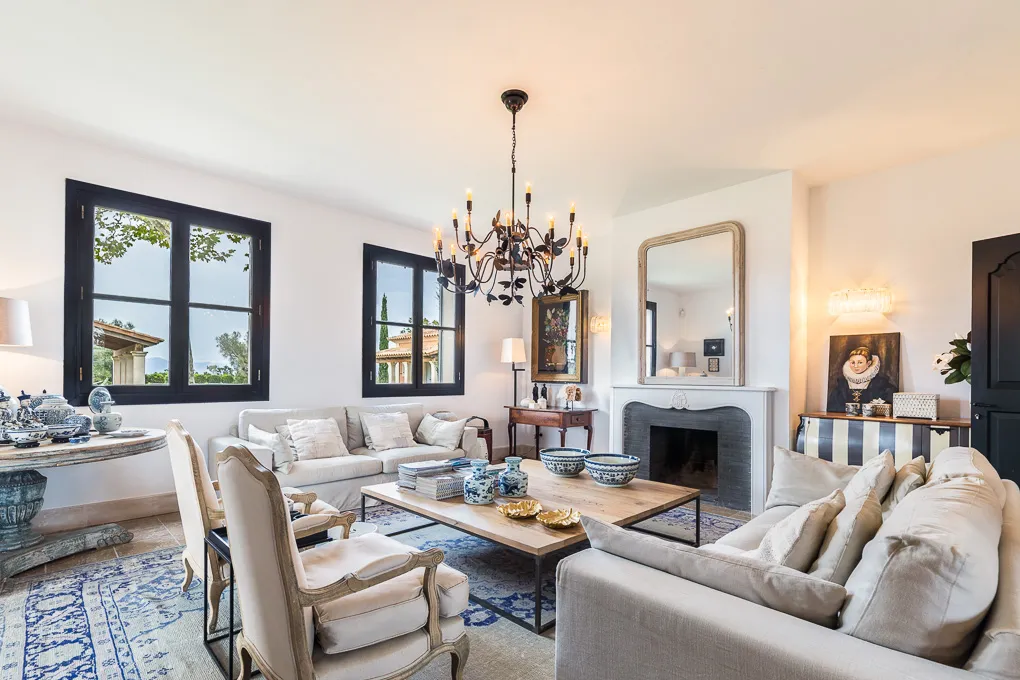 Luksusfinca med vidunderlig udsigt i Pina-6