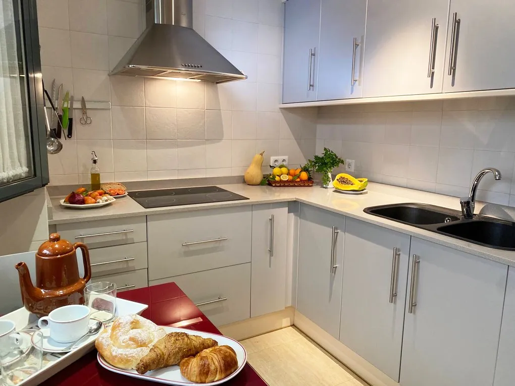 Centraal gelegen, goed uitgerust en comfortabel appartement-8