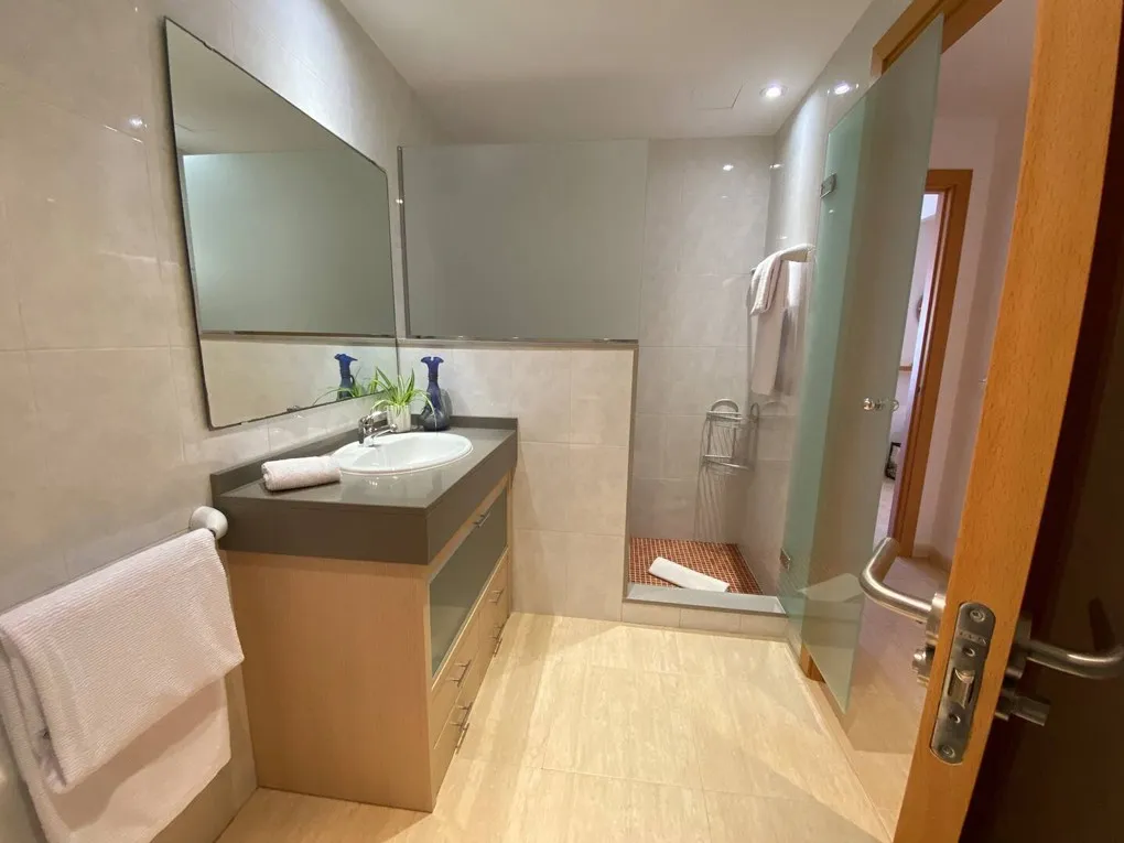 Centraal gelegen, goed uitgerust en comfortabel appartement-14