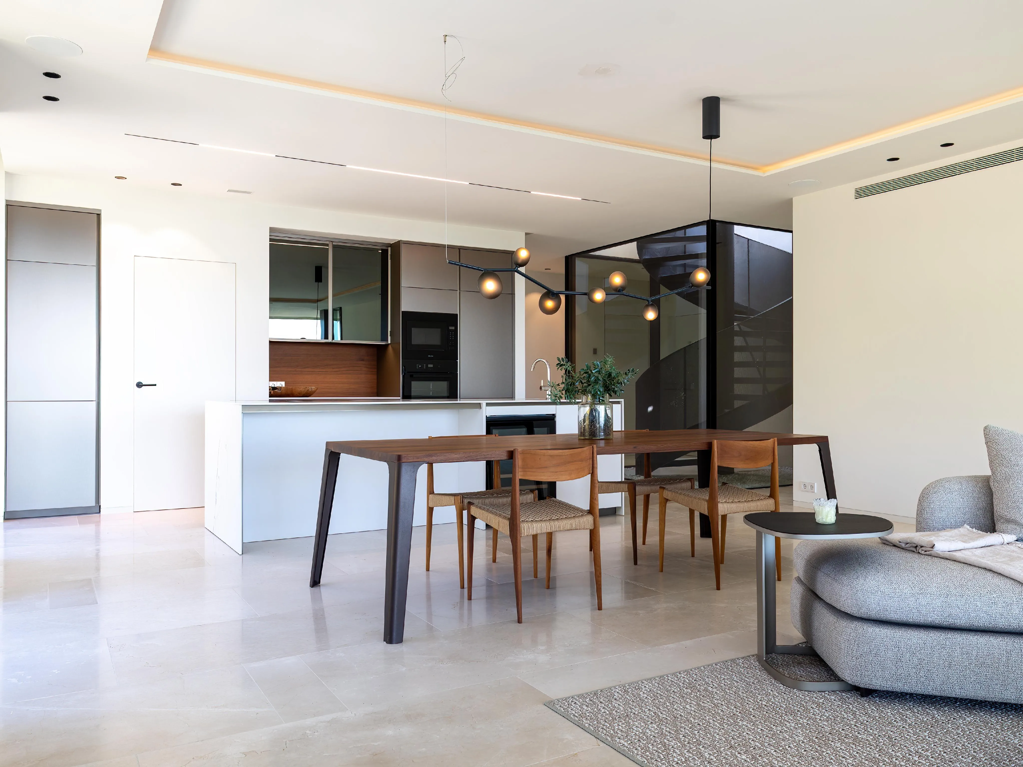 New penthouse with amazing sea views-5