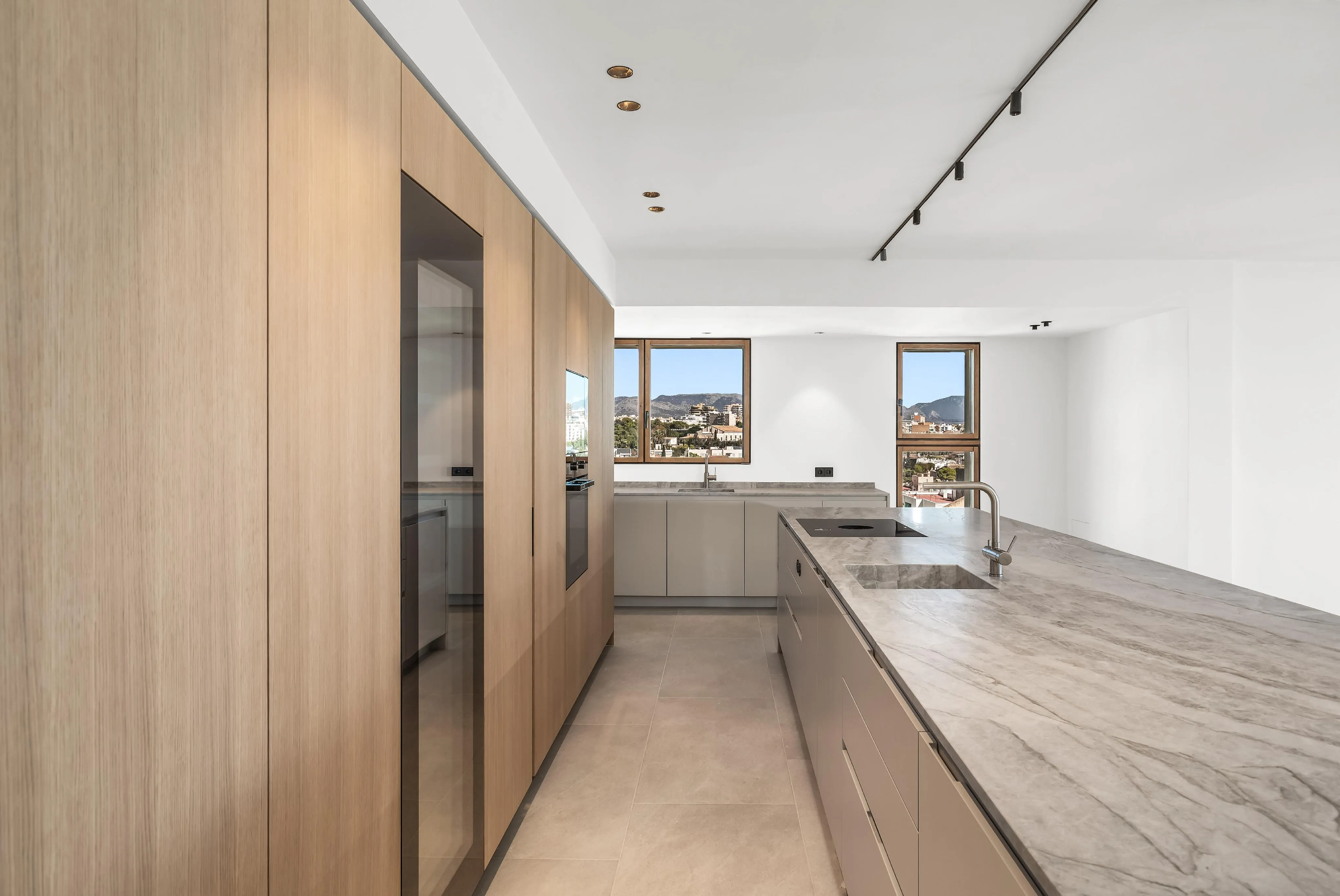 Luxueus, gerenoveerd penthouse in Son Armadams met panoramisch uitzicht-6