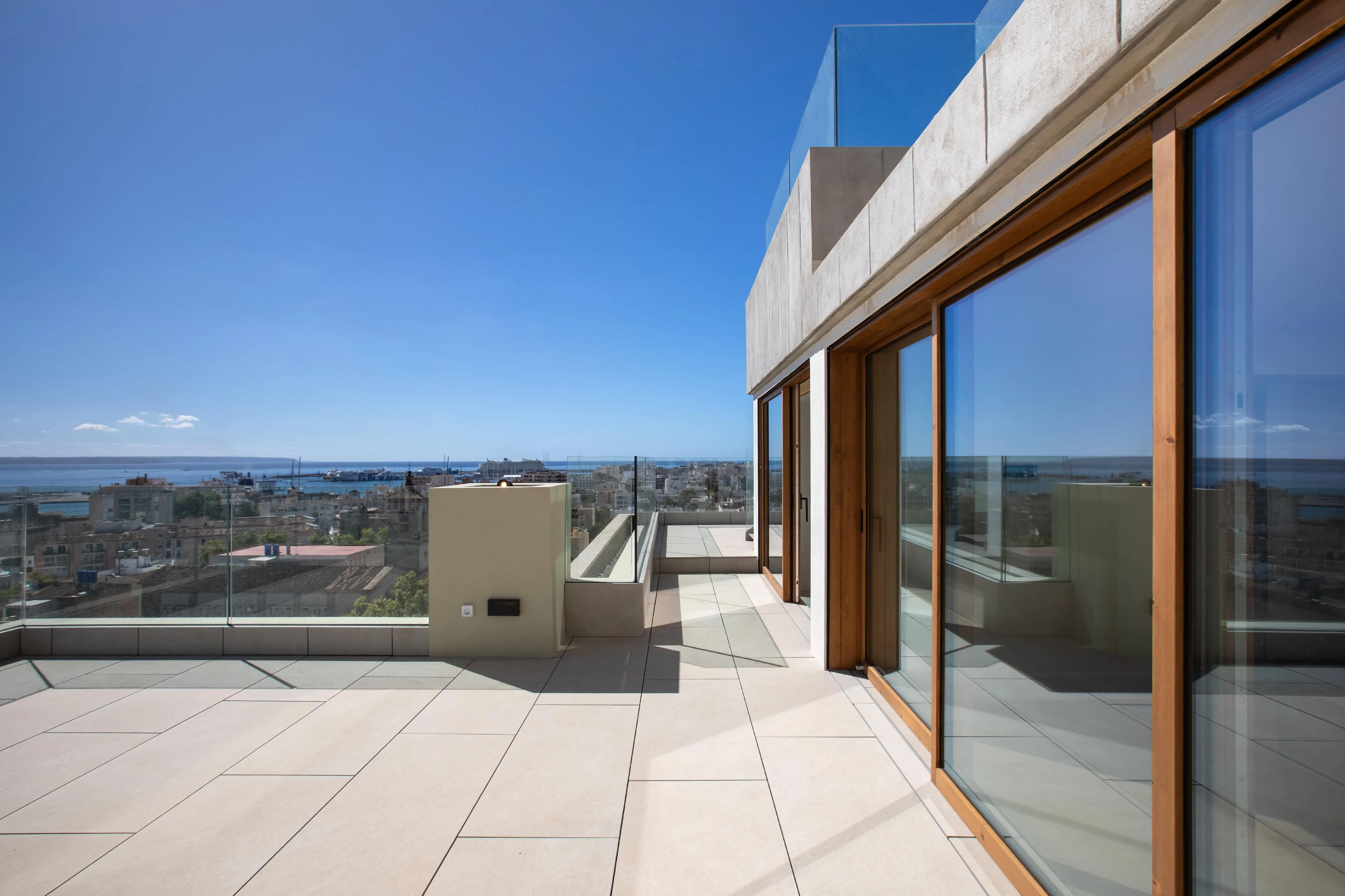 Luxueus, gerenoveerd penthouse in Son Armadams met panoramisch uitzicht-18