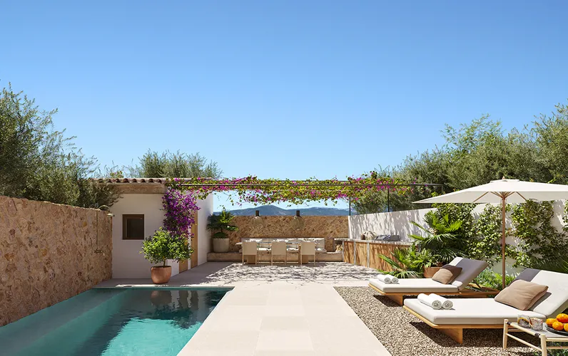 Außergewöhnliches Neubau-Stadthaus in Santa Maria