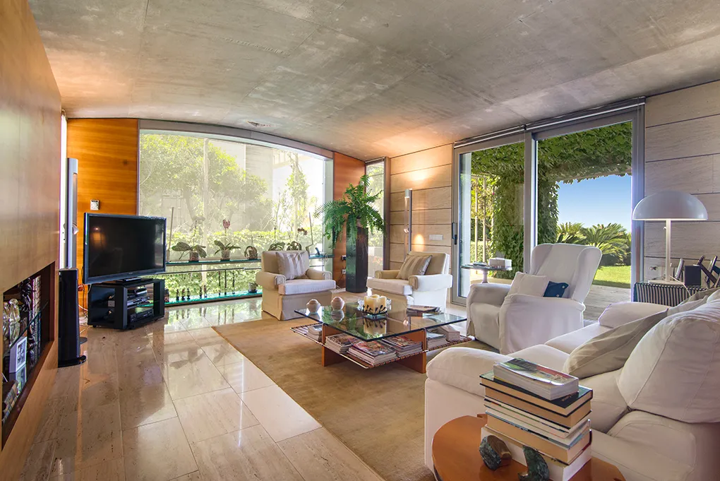 Designervilla på strandpromenaden i Son Veri-6