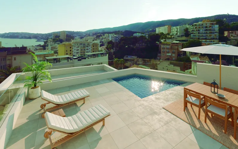 Can Julià: Neubau-Meerblick-Penthouse mit Dachterrasse und privatem Pool