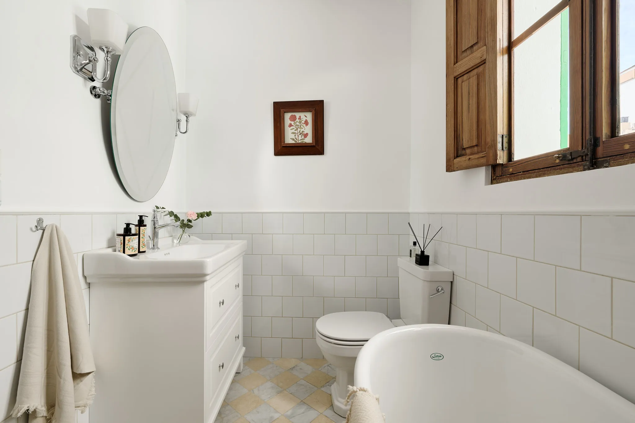 Elegant renovated apartment with character and lots of light in Son Armadams-21