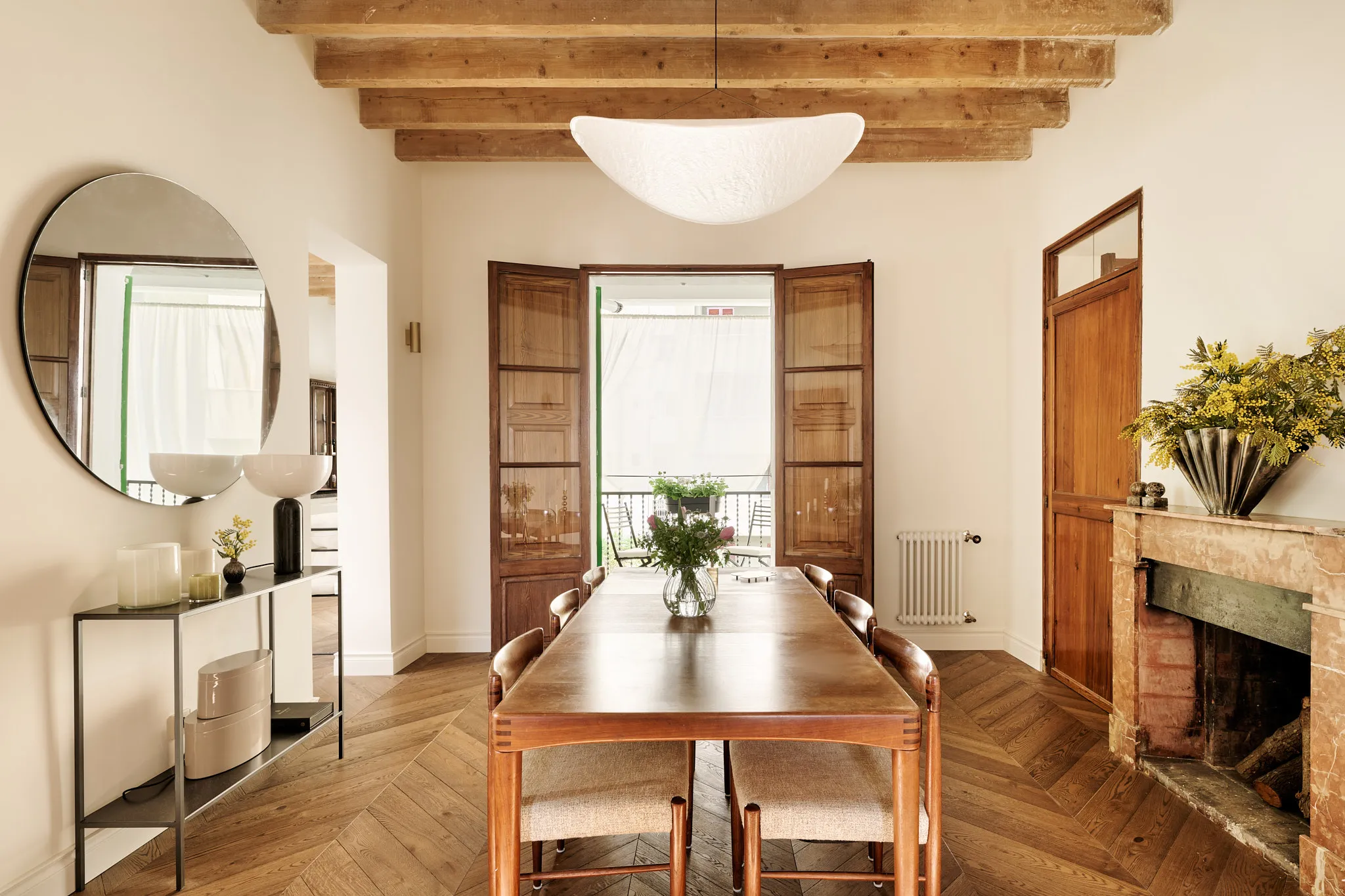 Elegant renovated apartment with character and lots of light in Son Armadams-8