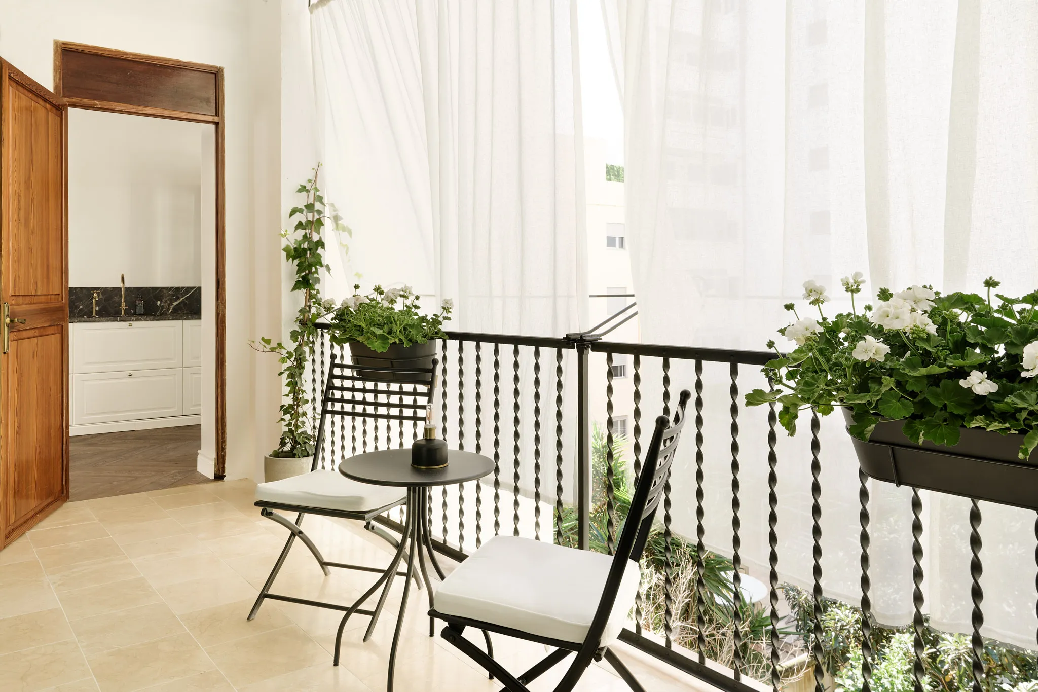 Elegant renovated apartment with character and lots of light in Son Armadams-2