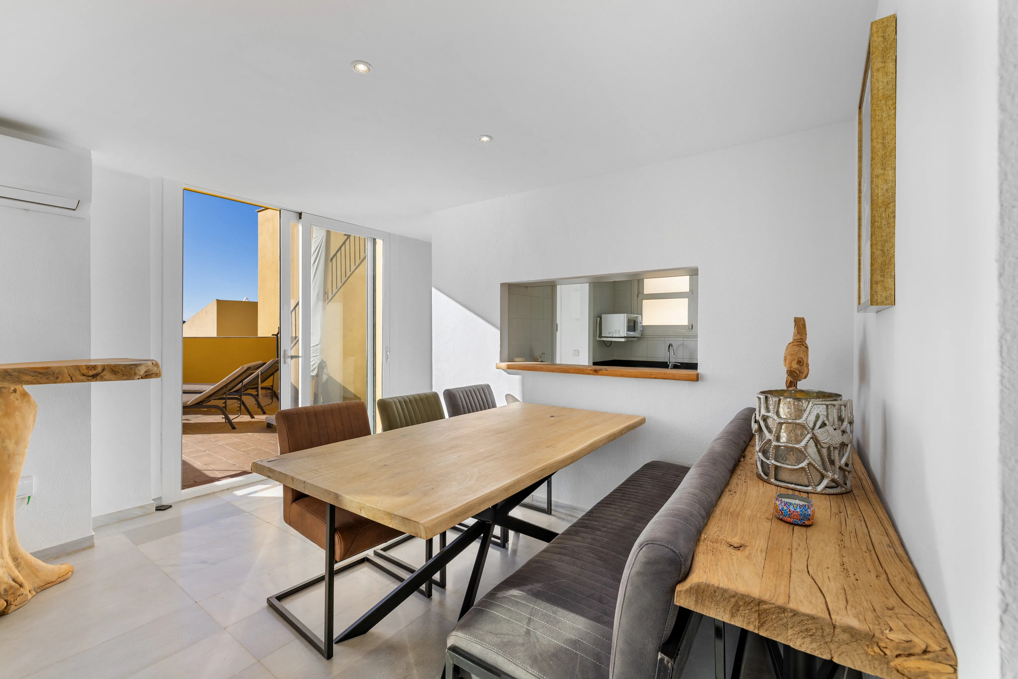 Ático con vistas impresionantes-5