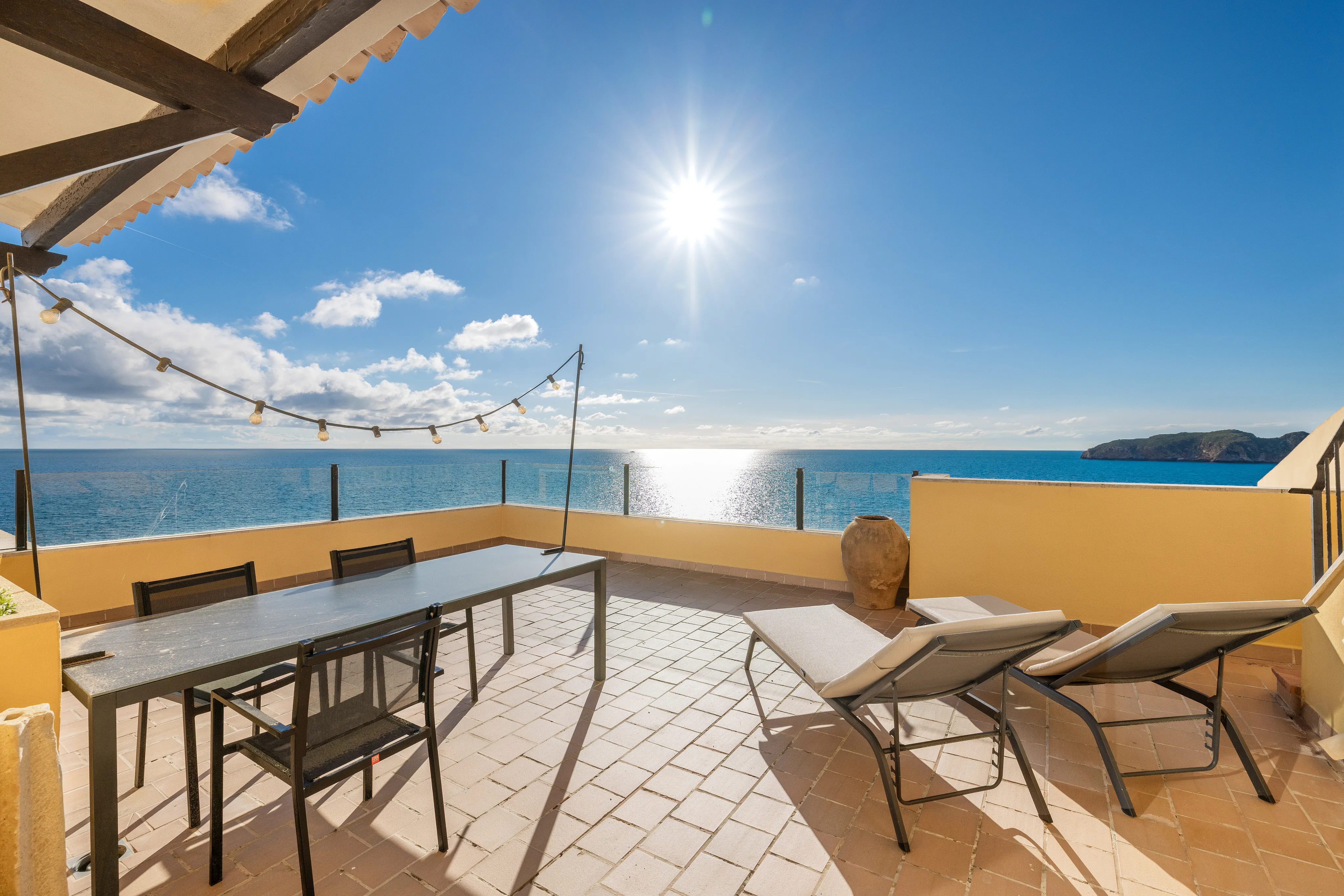 Ático con vistas impresionantes-13