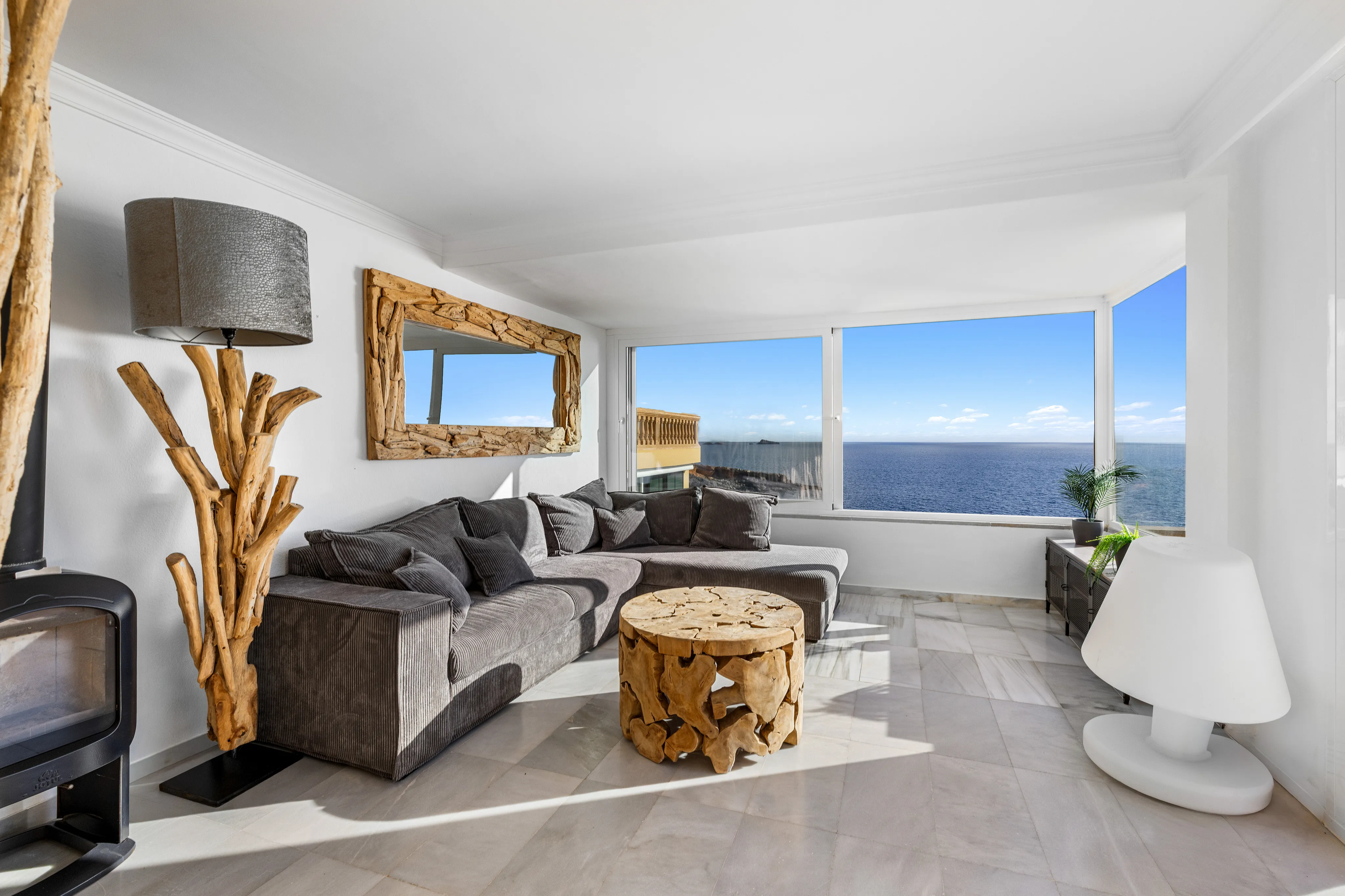 Ático con vistas impresionantes-1