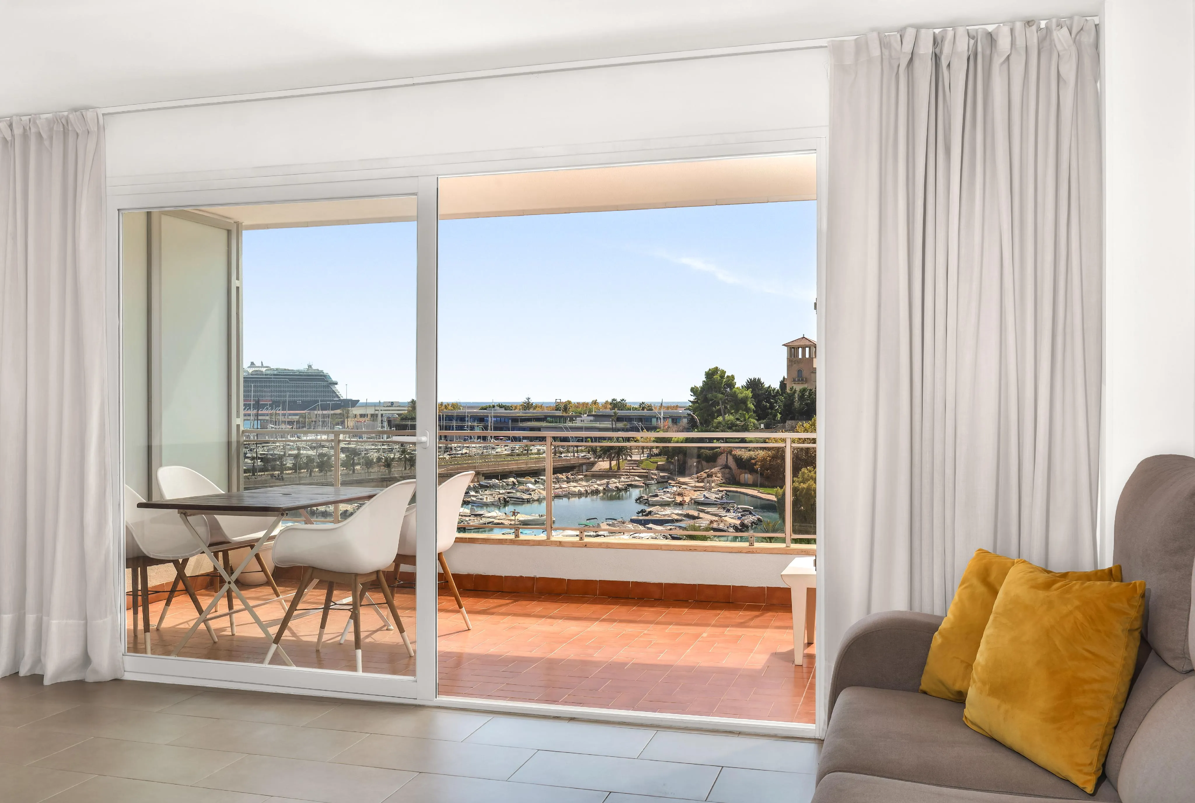 Exclusieve, ruime en lichte flat in Can Bárbara-3