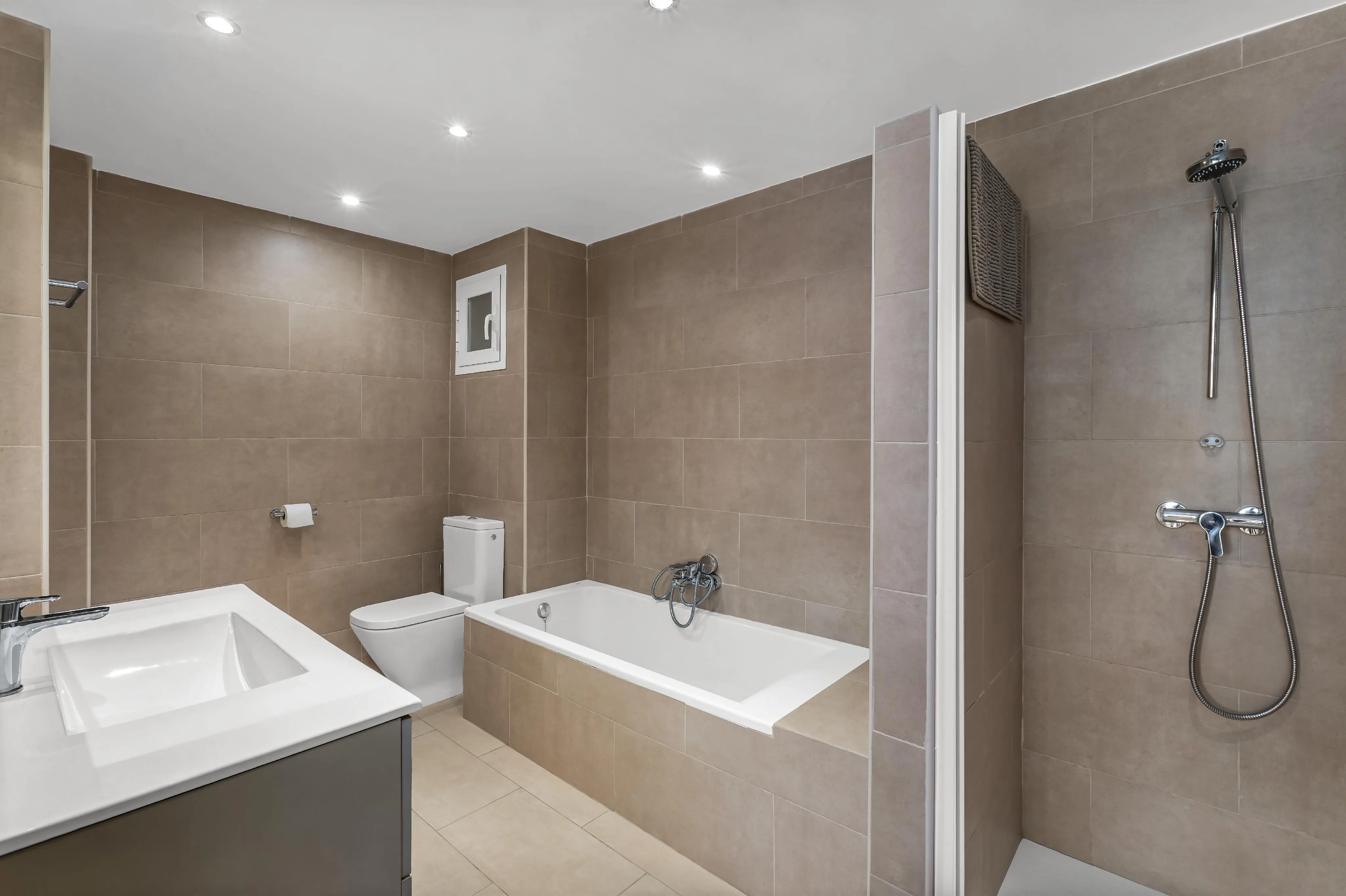 Exclusieve, ruime en lichte flat in Can Bárbara-10