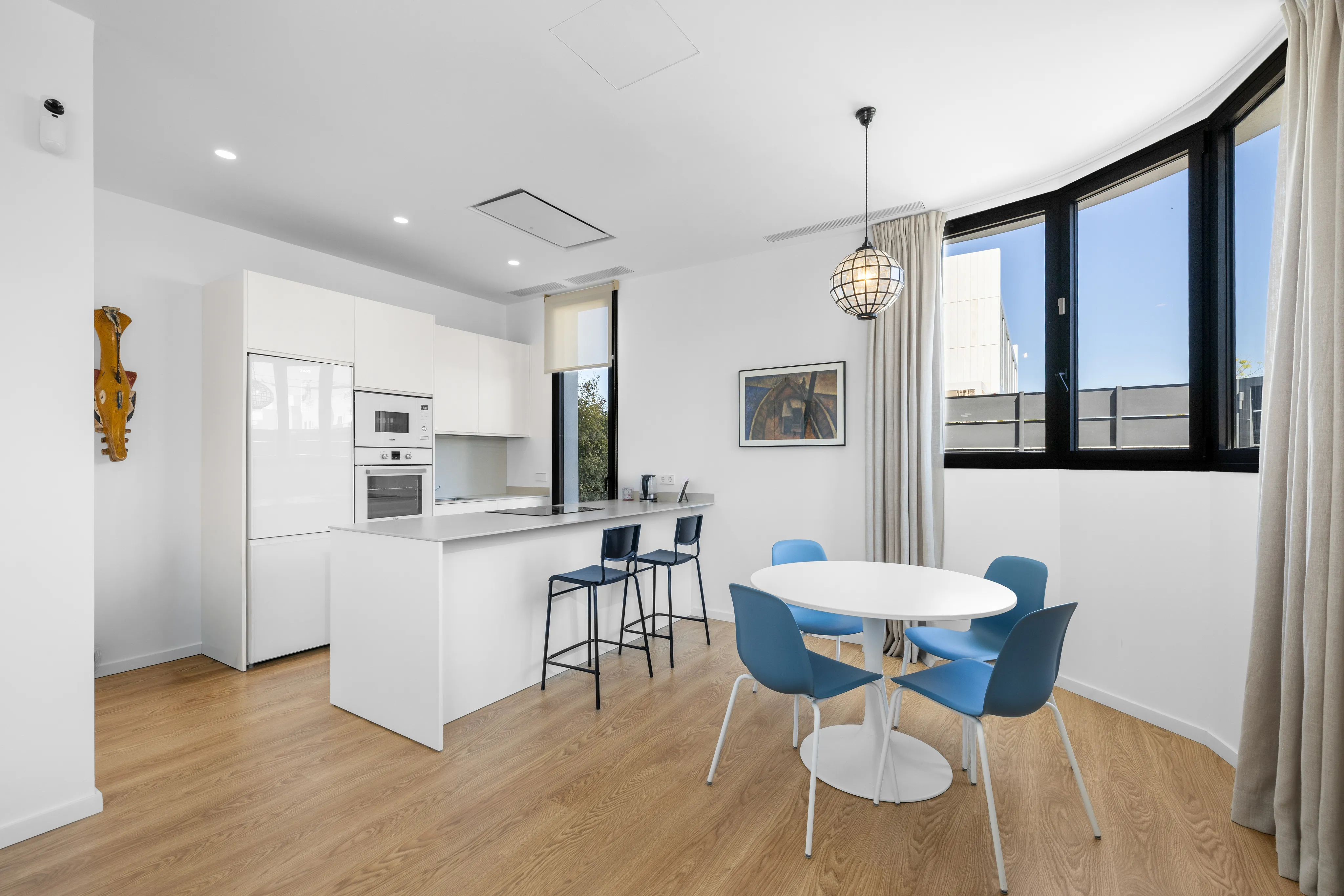 Villa moderna con piscina, giardino e appartamento indipendente-18