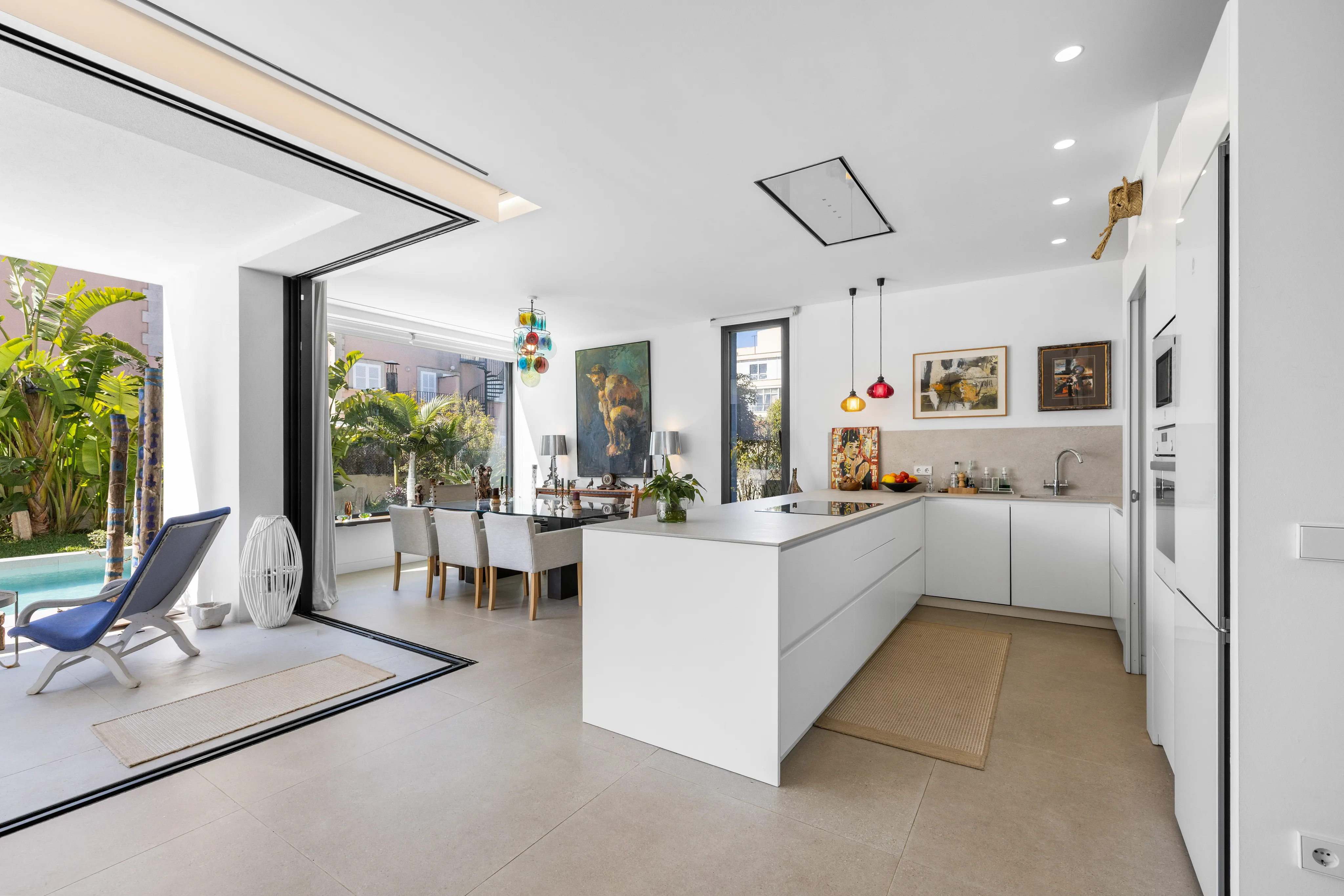 Villa moderna con piscina, giardino e appartamento indipendente-7