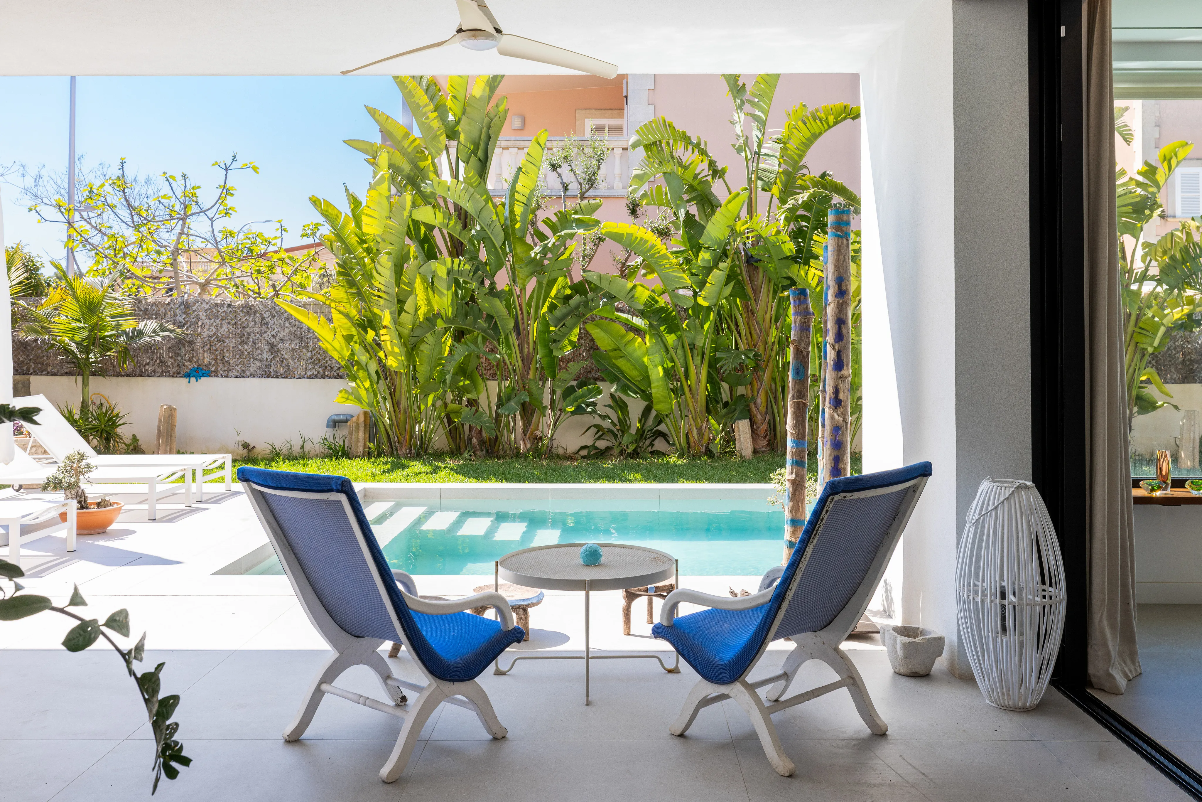 Villa moderna con piscina, giardino e appartamento indipendente-14