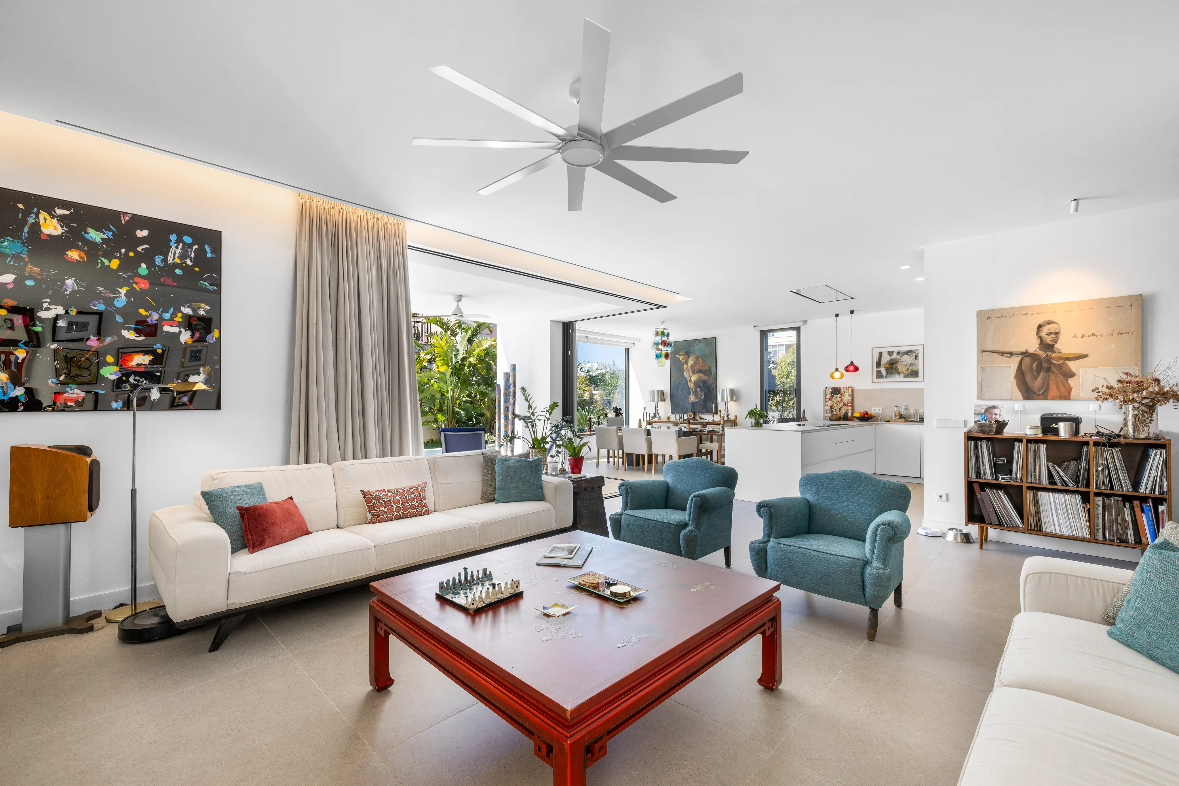 Villa moderna con piscina, giardino e appartamento indipendente-4