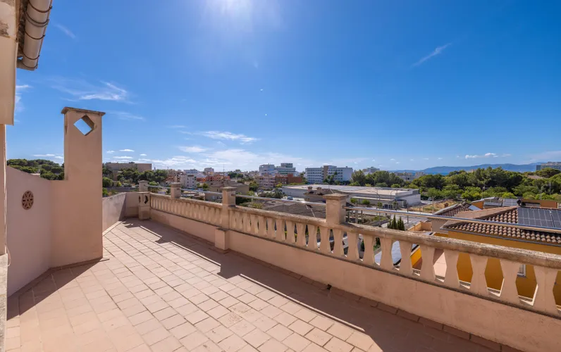 Àmplia casa familiar amb gran potencial