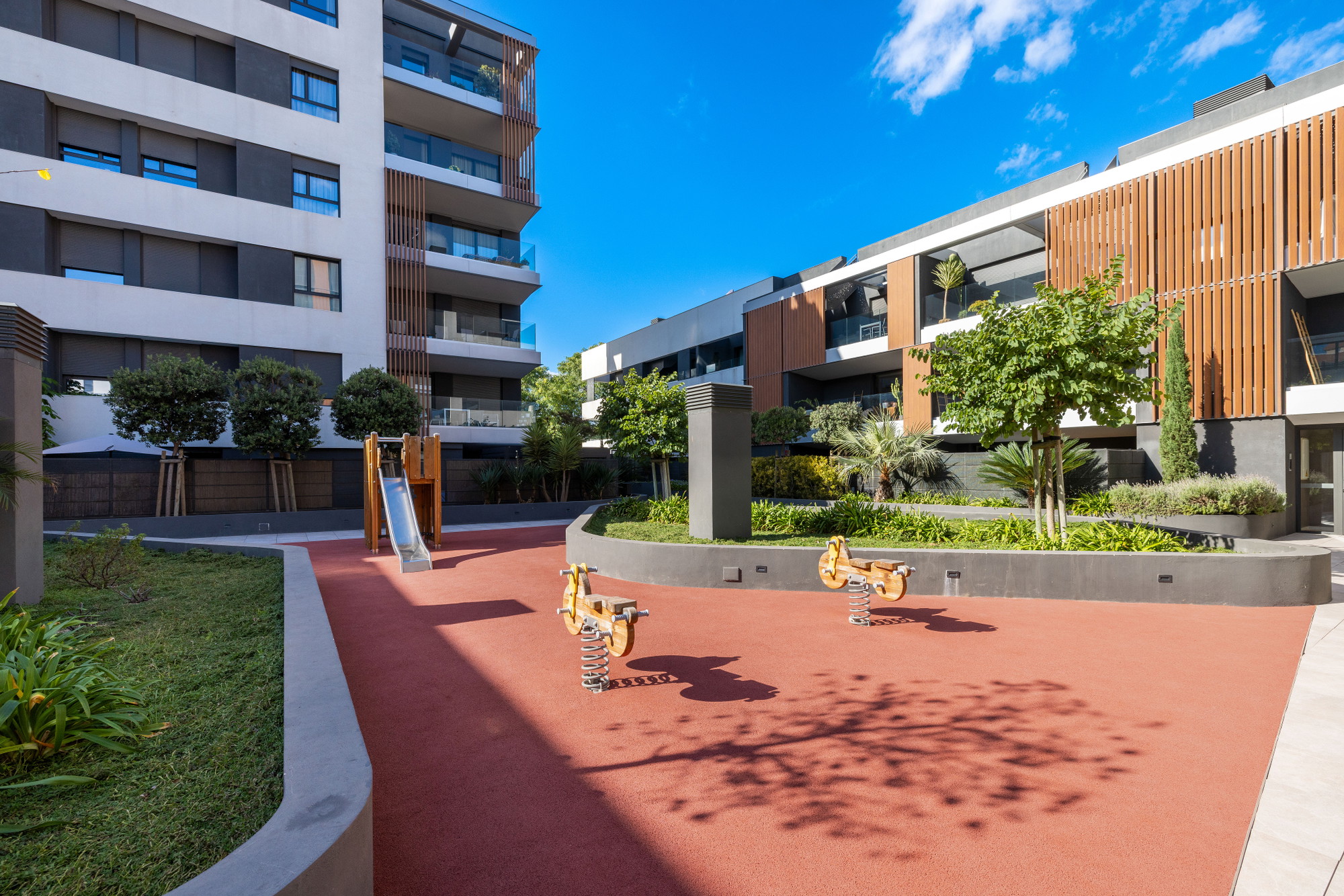 High-quality new-build apartment with spacious terrace near the sea-16