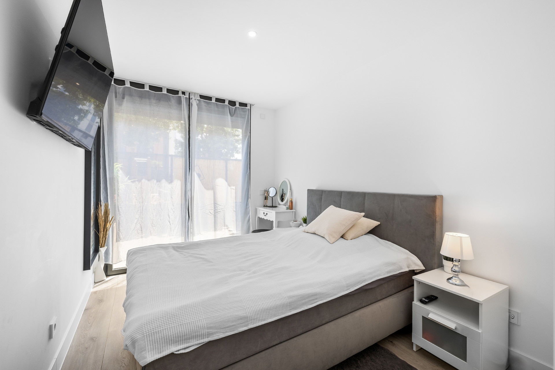 High-quality new-build apartment with spacious terrace near the sea-10