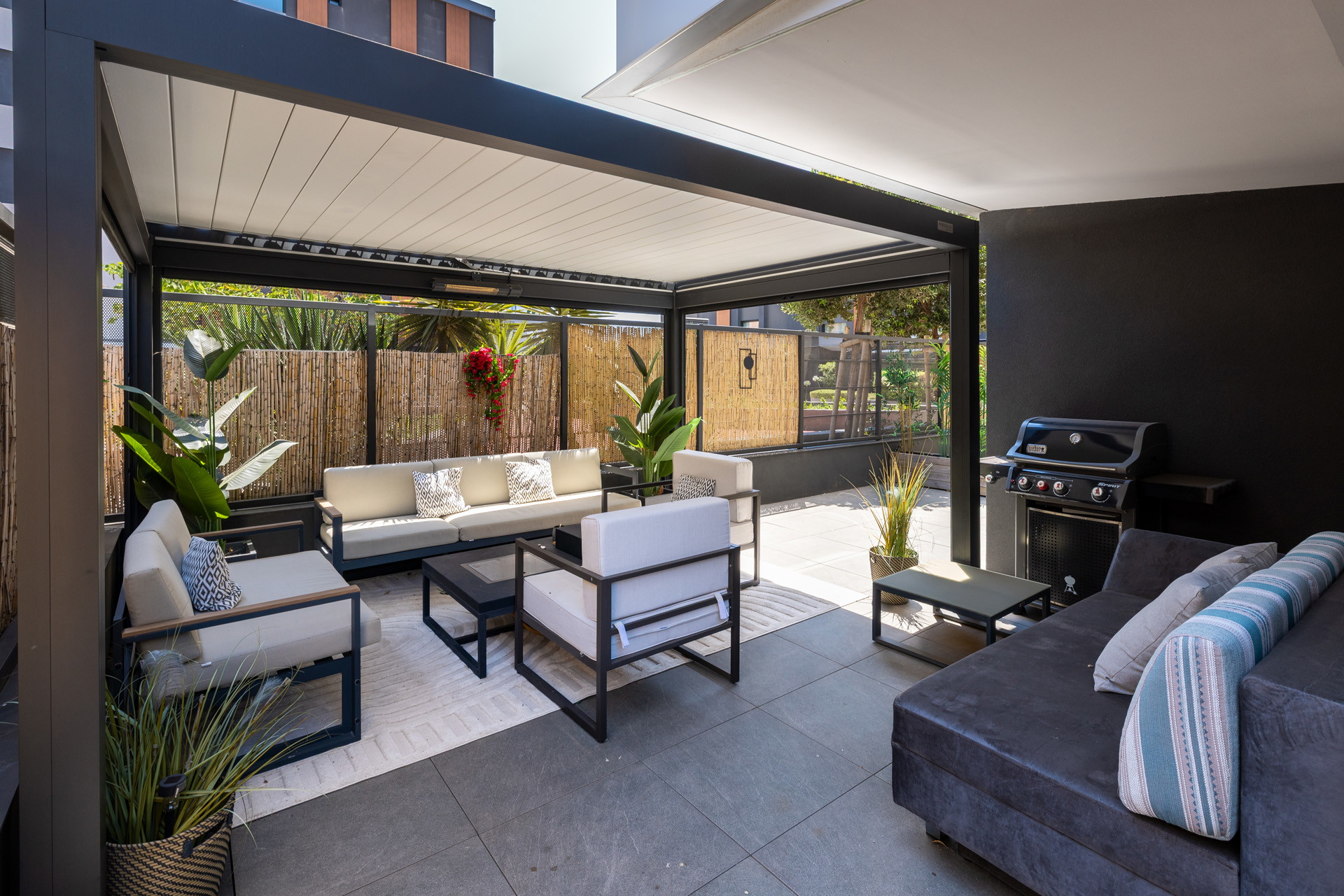 High-quality new-build apartment with spacious terrace near the sea-12
