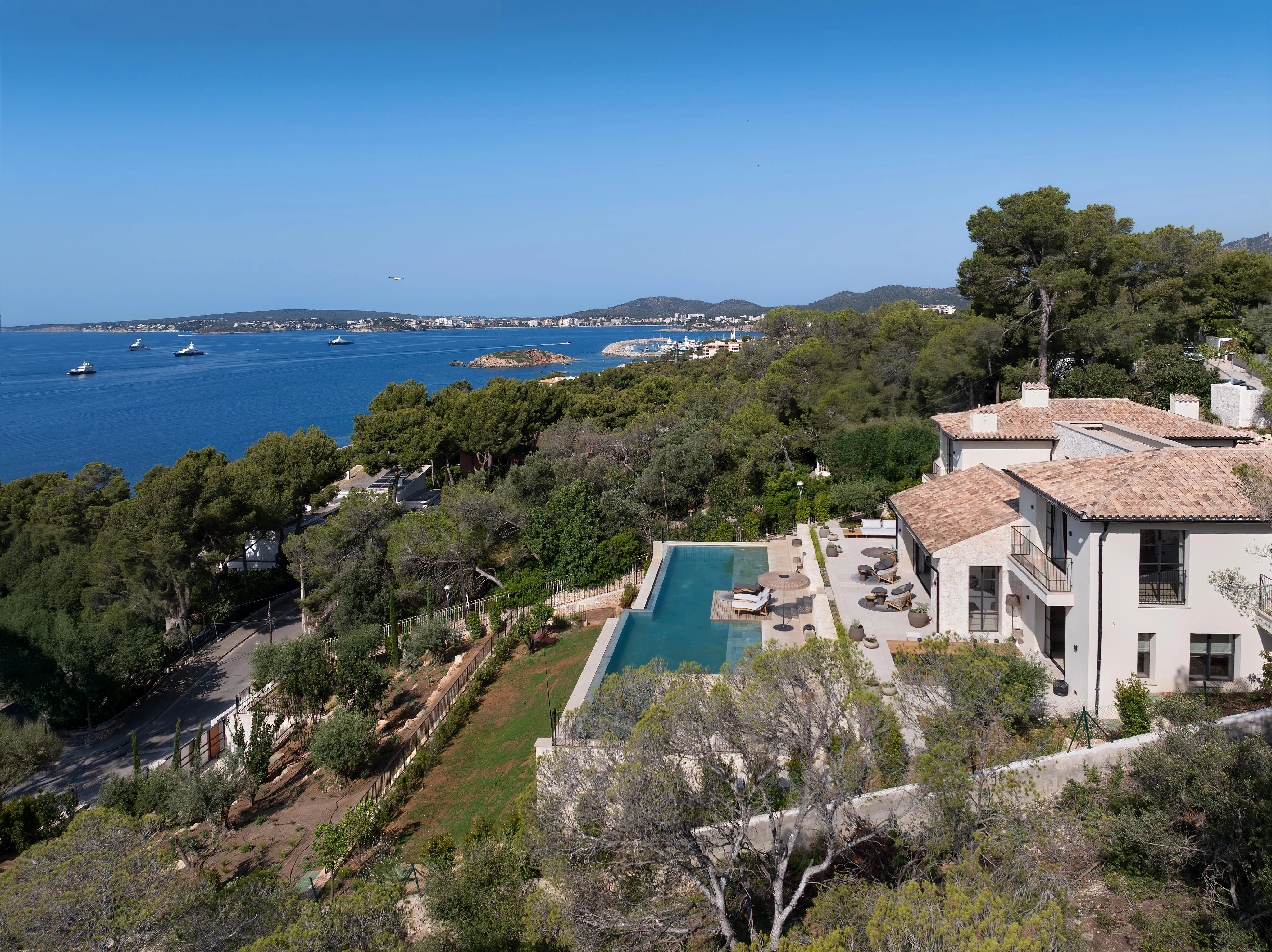 Droomvilla met fantastisch uitzicht in Oud Bendinat-31