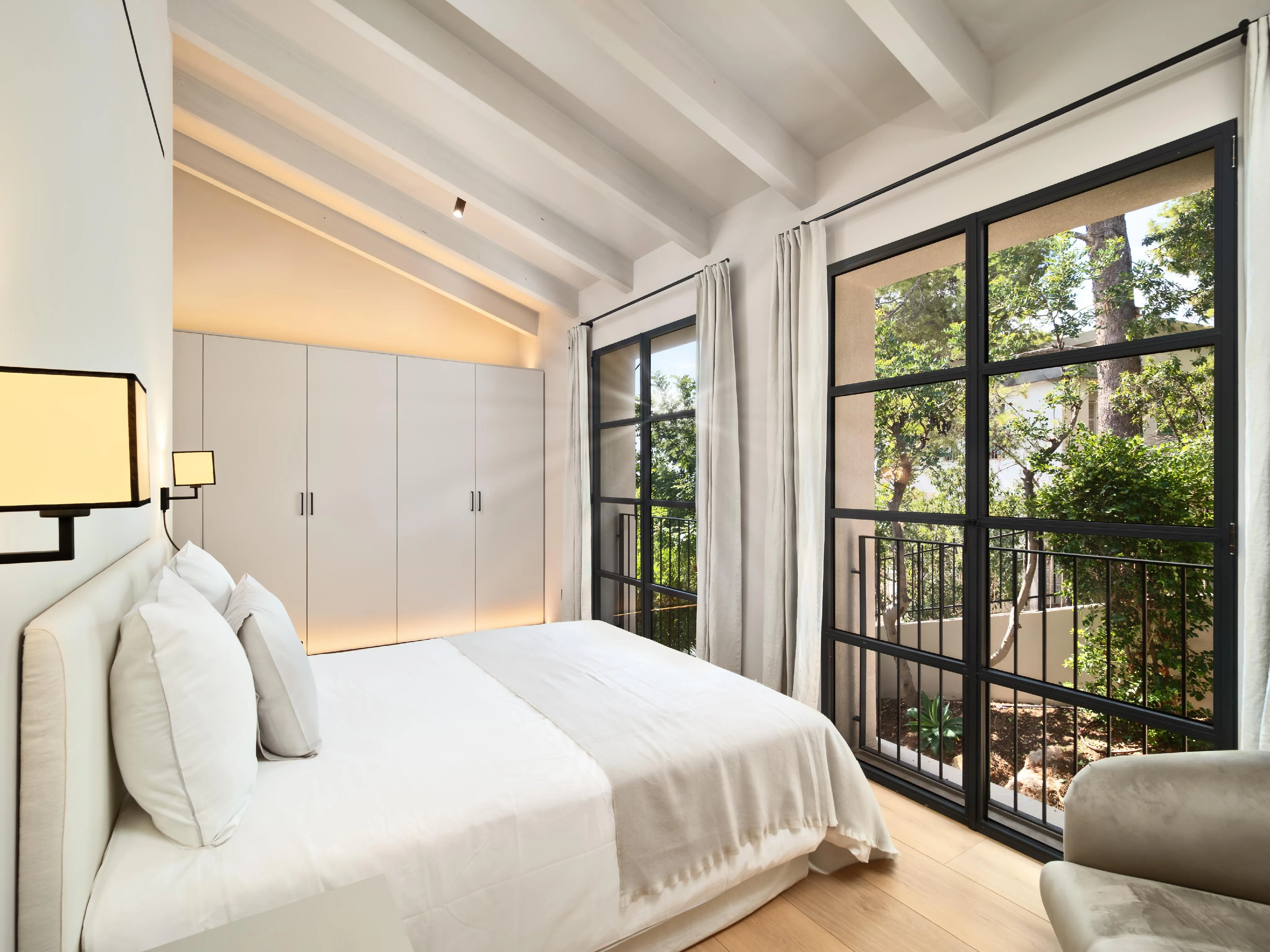 Dream villa with fantastic views in Old Bendinat-12