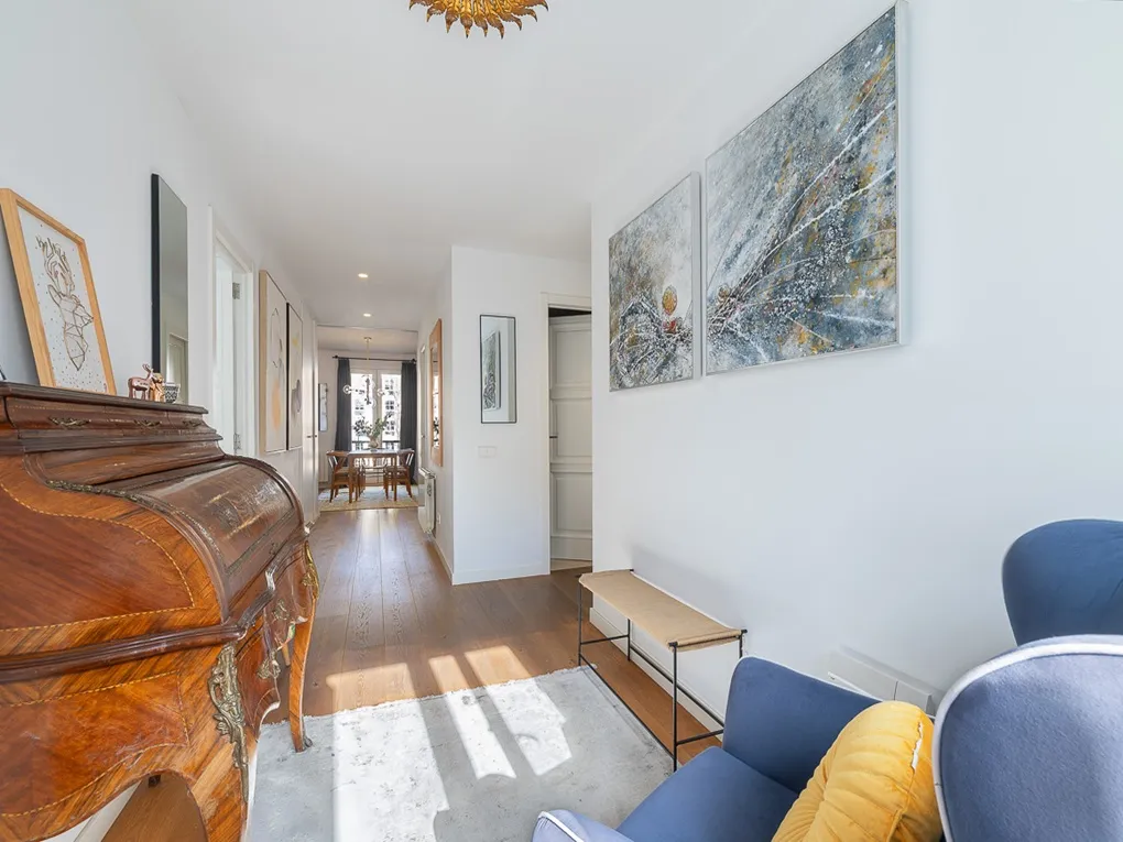 Mooie, lichte stadsflat op een toplocatie-5