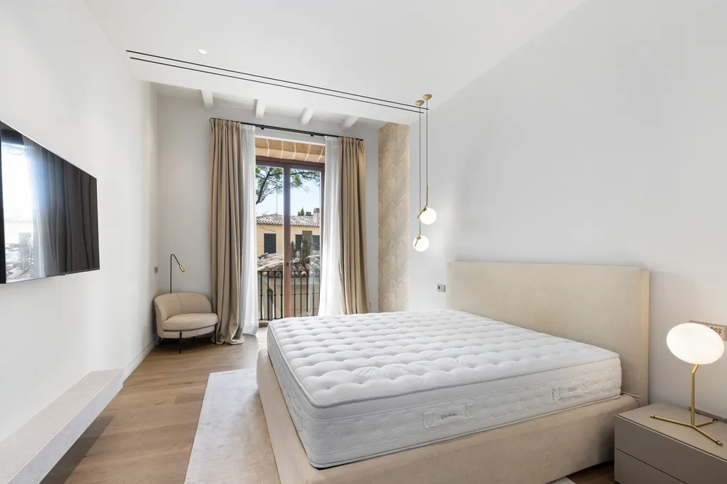 Apartamento dúplex de lujo en palacio histórico con parking, ascensor y balcones en San Jaime-10