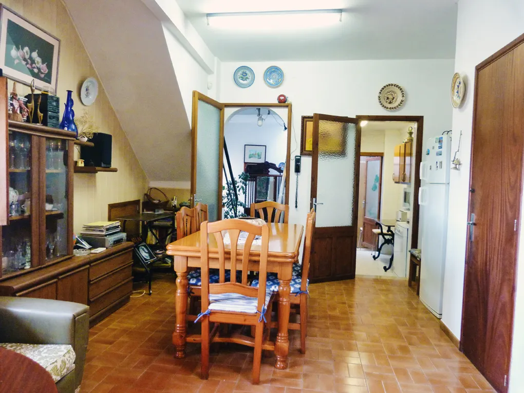 Radhus för renovering i Llubi-9