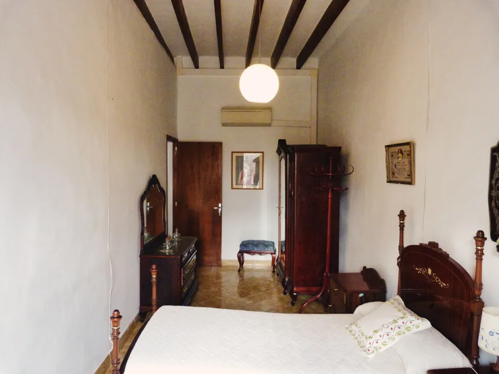 Radhus för renovering i Llubi-13