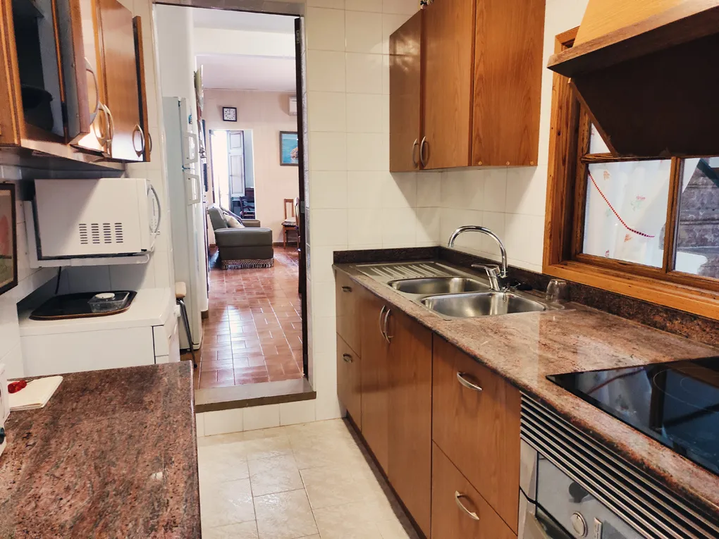 Radhus för renovering i Llubi-6