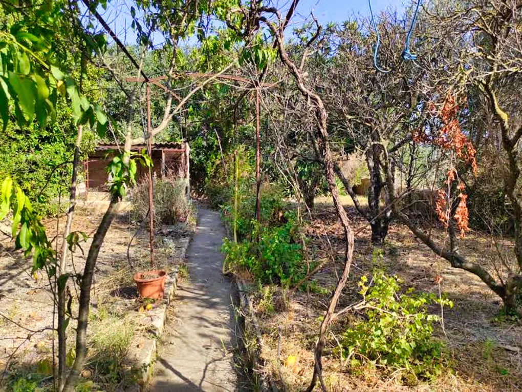 Radhus för renovering i Llubi-18