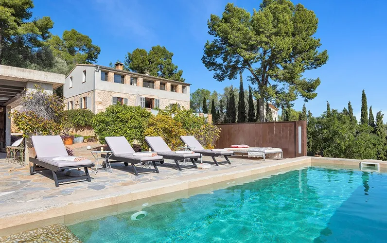 Retiro Escénico en Palma: Acogedores Alquileres Vacacionales con Vistas Espectaculares