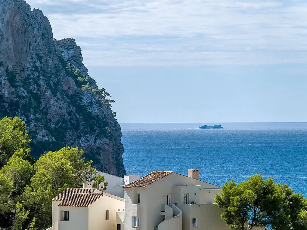 Luxe villa met zeezicht in New Folies-25