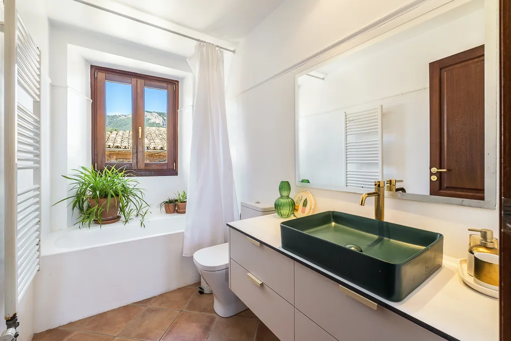 Casa de pueblo renovada con estilo, jardín, garaje y proyecto de piscina en Alaró-14