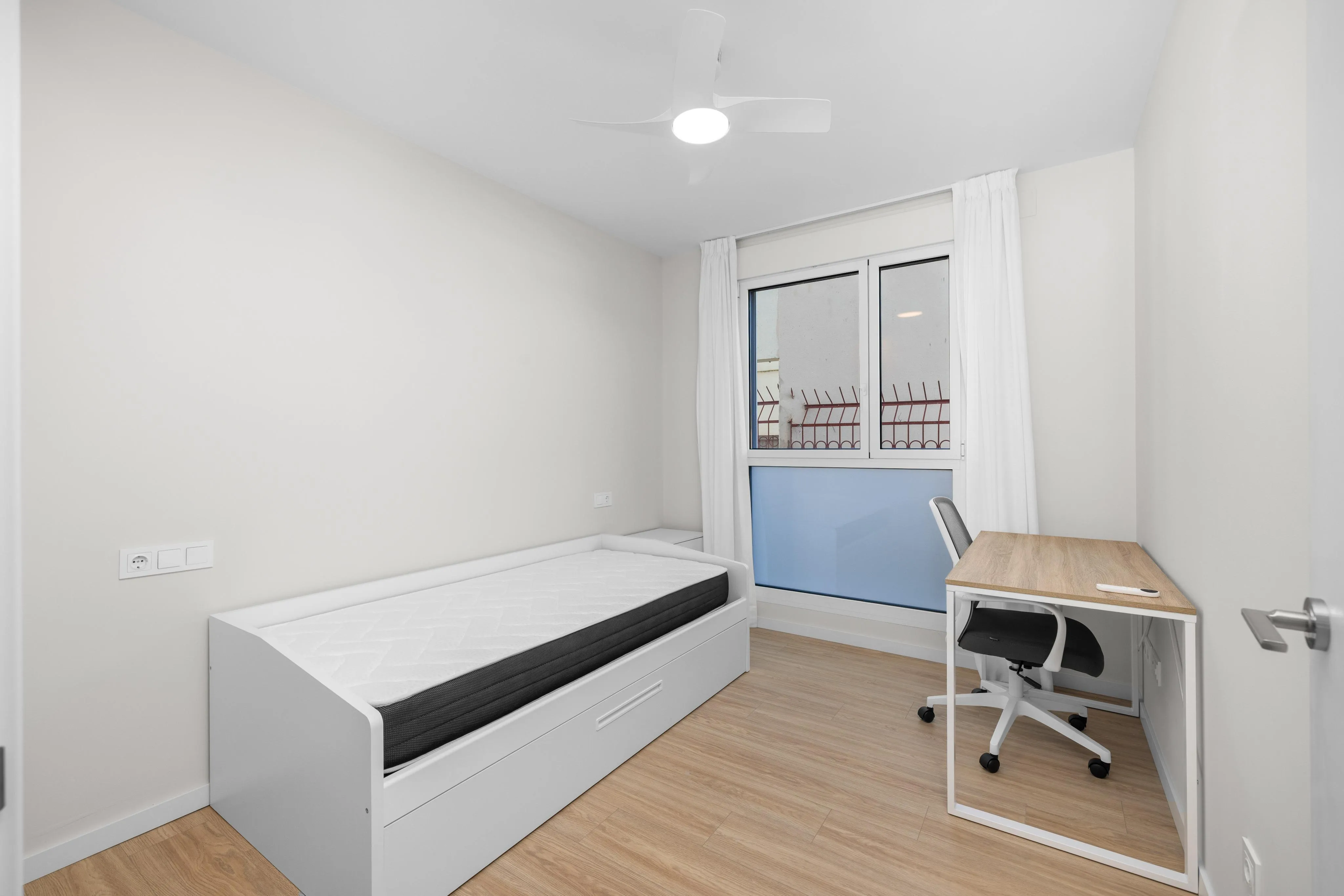 Neubauwohnung mit Terrasse, Parkplatz, Gemeinschaftspool und Fitnessraum in Nou Llevant-6