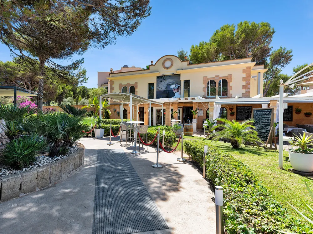 Proprietà commerciale in affitto nelle vicinanze di Porto Adriano-2