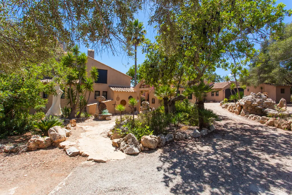 Authentic finca ensemble with rental license-25