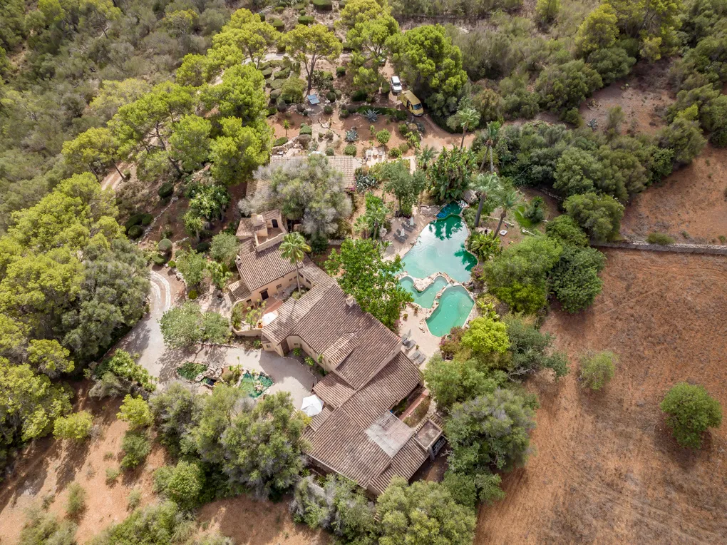 Authentic finca ensemble with rental license-1