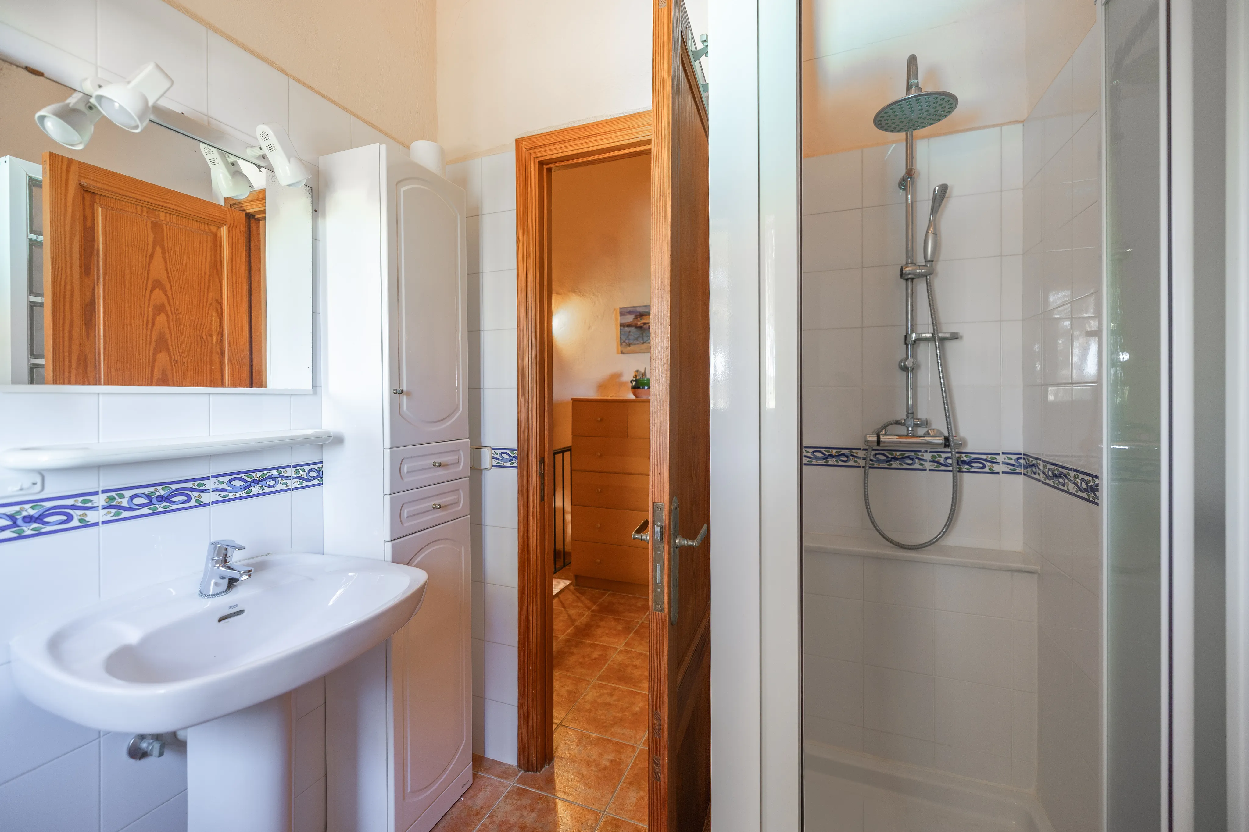 Finca de bien-être avec grande piscine et vue sur la montagne à Selva-13