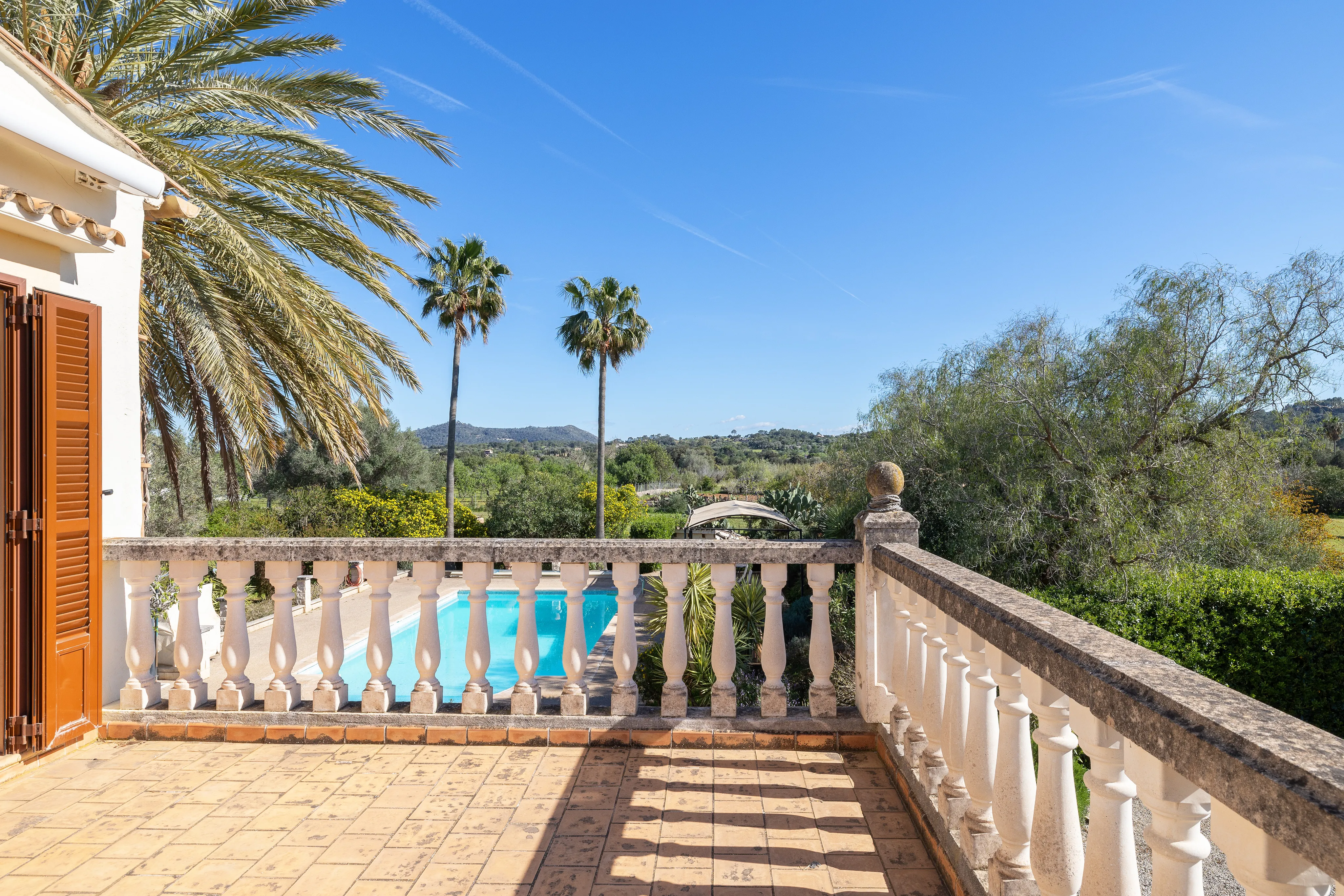 Finca de bien-être avec grande piscine et vue sur la montagne à Selva-15