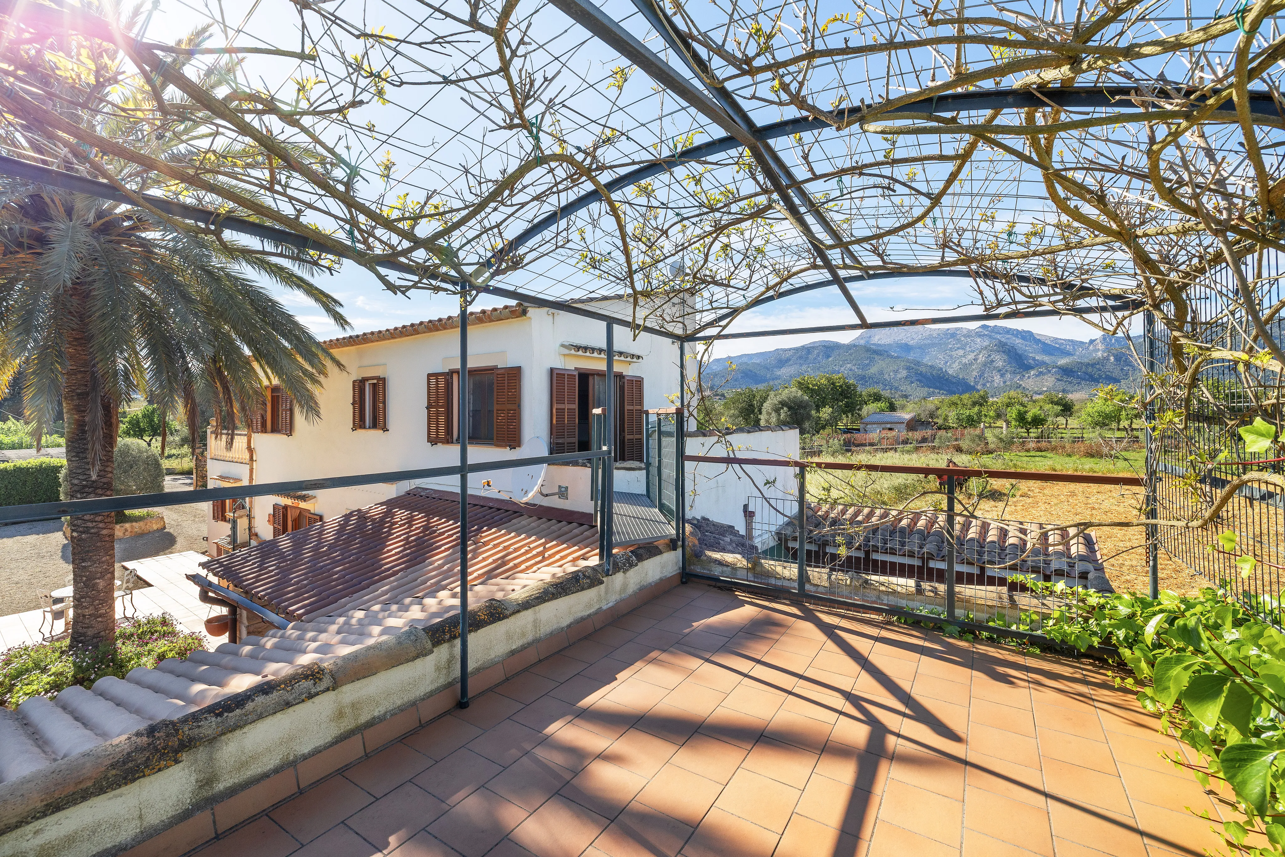 Finca de bien-être avec grande piscine et vue sur la montagne à Selva-17