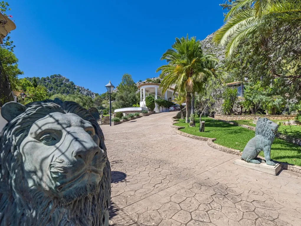 Prachtige villa met panoramisch uitzicht en privé gastenappartement in Pollensa-50