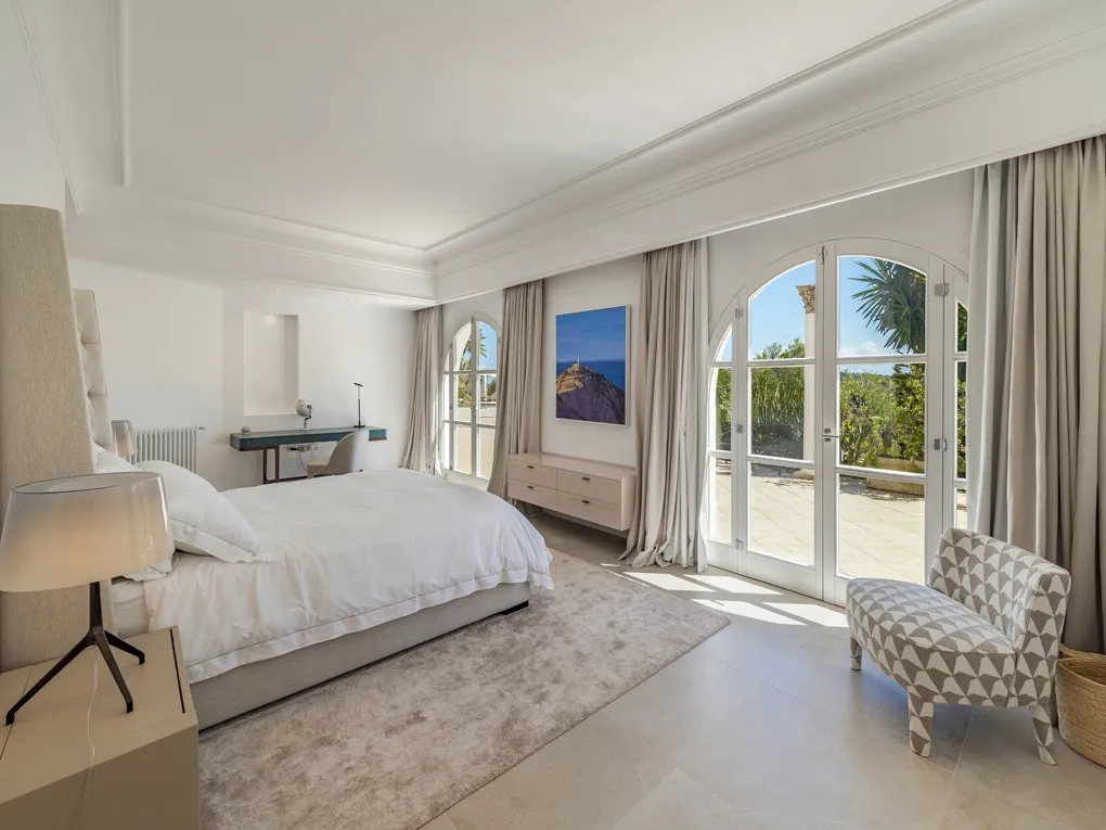 Prachtige villa met panoramisch uitzicht en privé gastenappartement in Pollensa-26