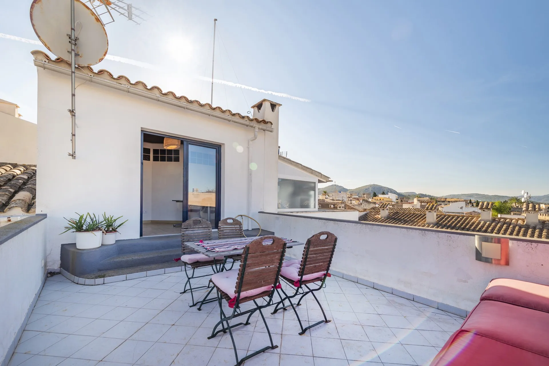 Acogedora casa de pueblo en el casco antiguo de Alcudia, Mallorca-1
