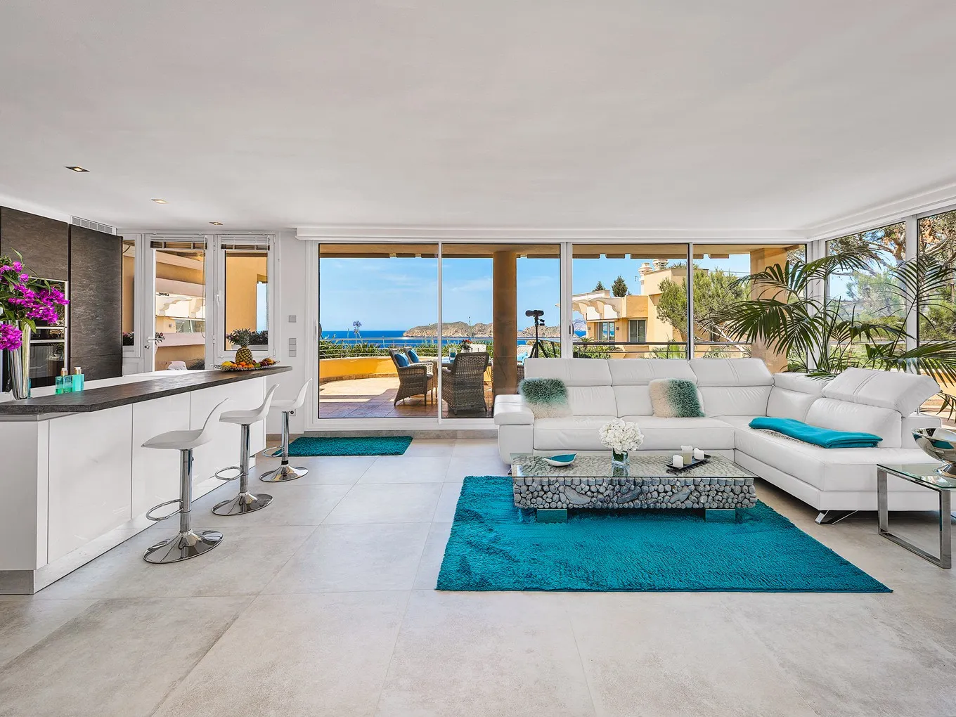 Renoviertes Penthouse mit atemberaubendem Meerblick-4