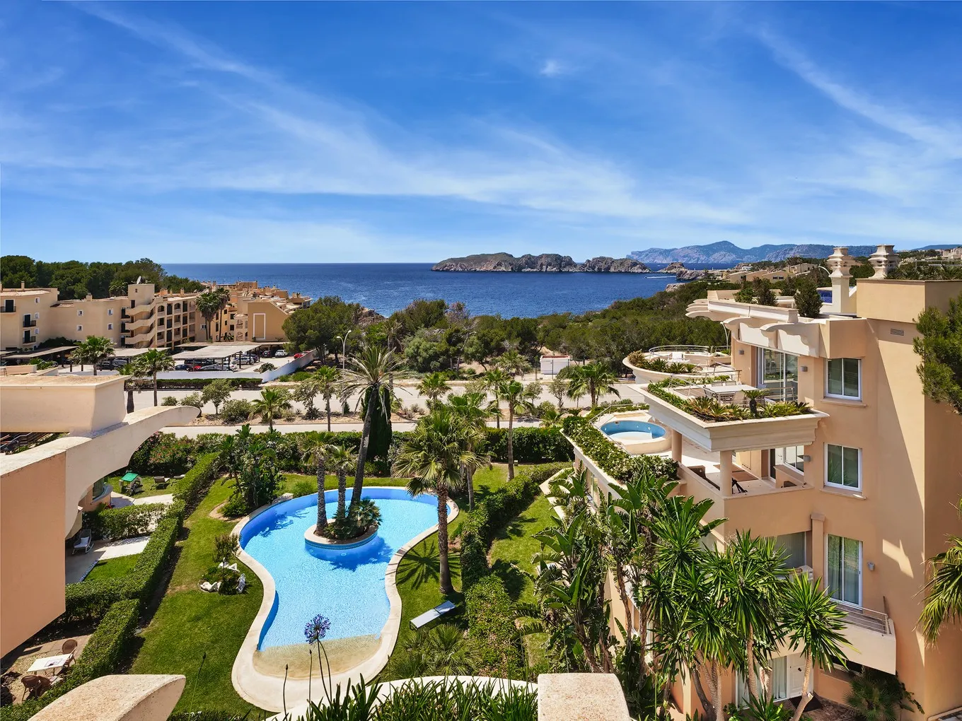 Renoviertes Penthouse mit atemberaubendem Meerblick-16