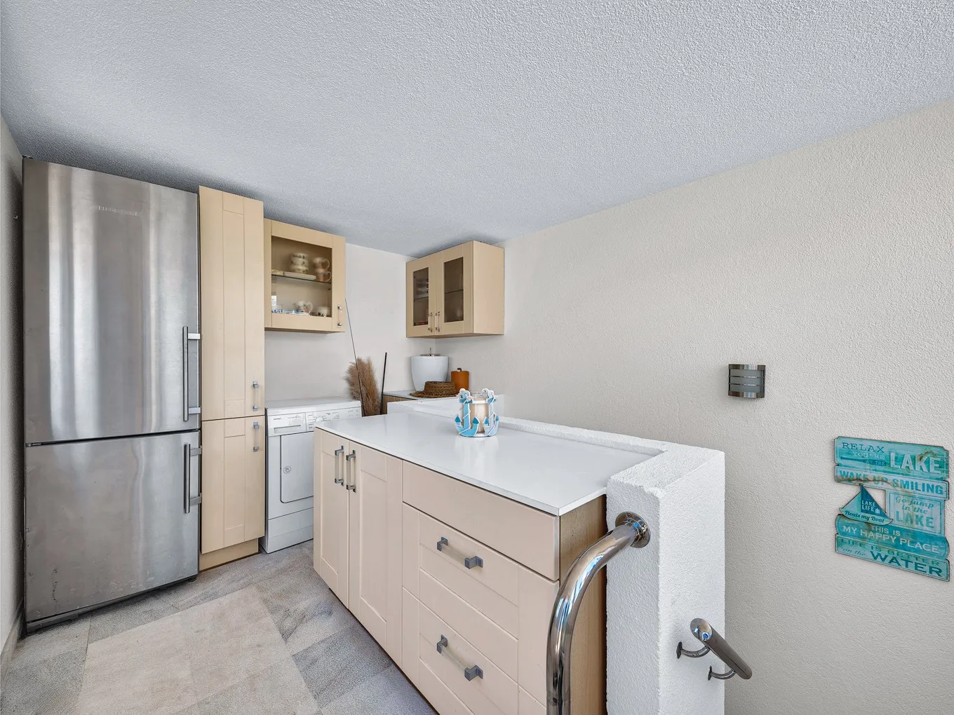 Renoveret penthouse med betagende havudsigt-15